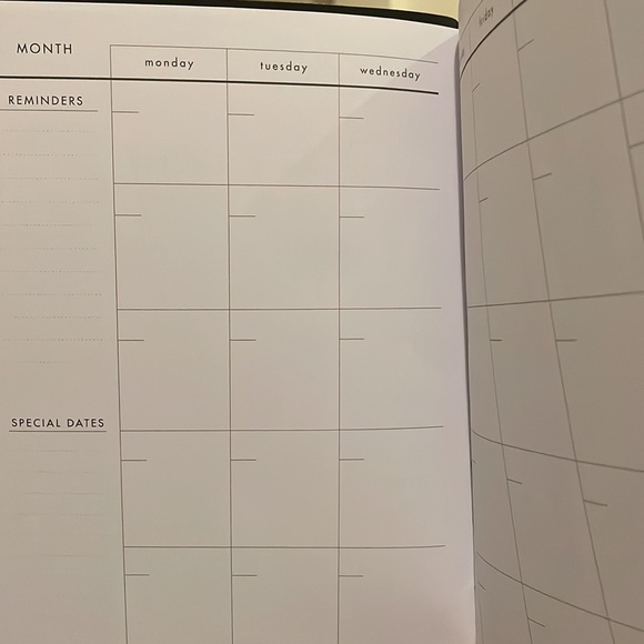 Estradivarius Planner - Picture 6 of 6